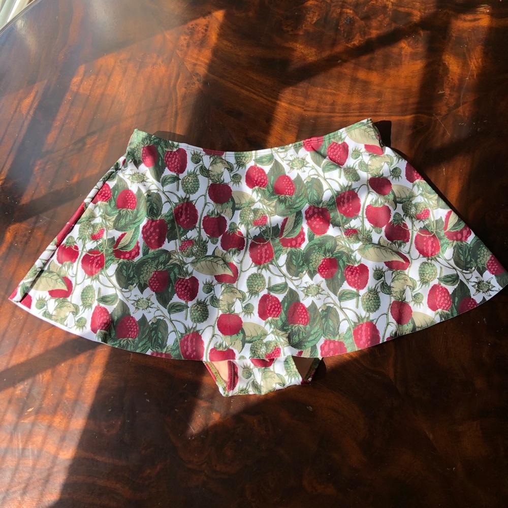 Kortni Jeane Raspberries Who Wears Short Skirts S